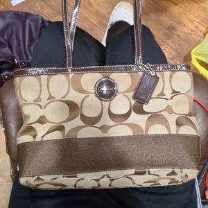 Classic Coach Canvas Bag- Brown